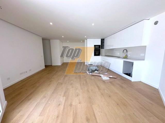 2 quarto, Almada Almada 98930219