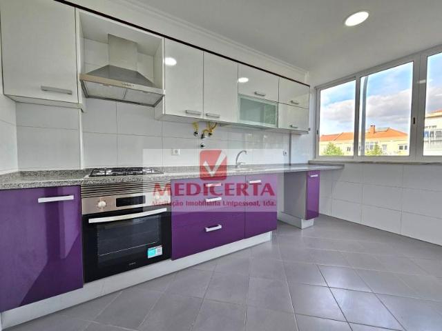 2 quarto, Amadora Amadora 2700 169 LS102668040