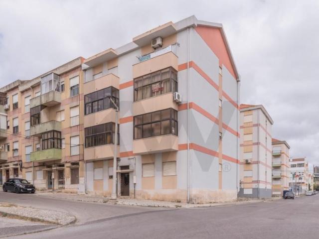 2 quarto, Barreiro Setúbal 103121016
