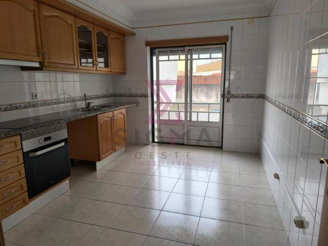 2 quarto, Leiria Bombarral 2540 LS102204028