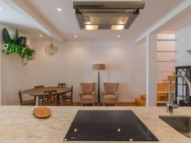 2 quarto, lisbon lisbon 1170 036 101853320
