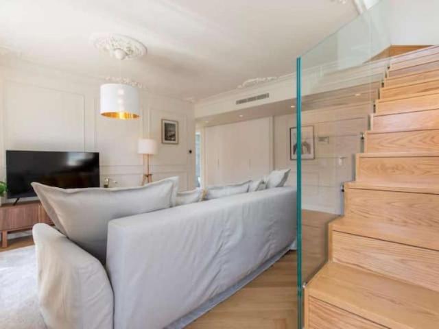 2 quarto, lisbon lisbon 1200 800 101849327