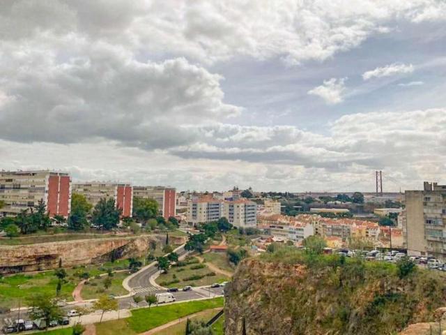 2 quarto, lisbon lisbon 1300 250 LS99190203
