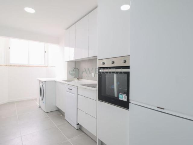 2 quarto, Lisboa Amadora 2700 LS97953422