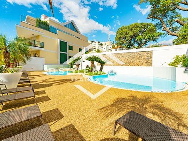 2 quarto, Madeira Funchal 9004 LS100564106
