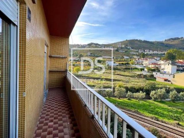 2 quarto, Peso da Régua Vila Real LS87474186