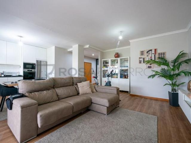 2 quarto, São João da Madeira São João da Madeira LS101063819