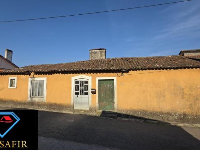 2 quarto, Santarém Ferreira do Zêzere 2240 LS102658371