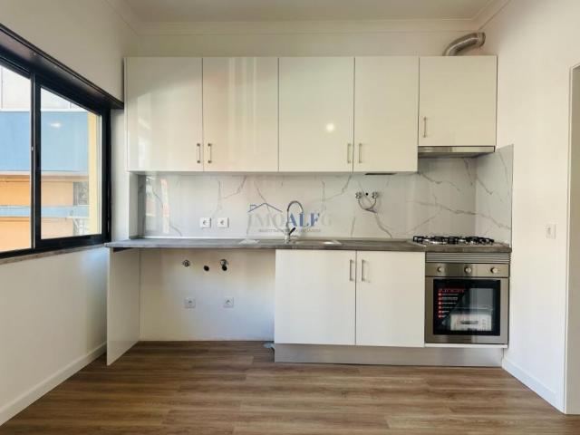 2 quarto, Setúbal Barreiro 2830 LS101261939