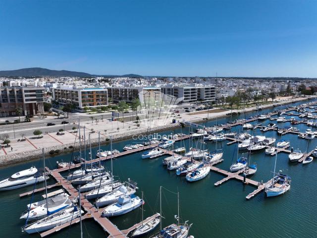 2 Quartos Apartamento Olhão Faro 132m² Olhão