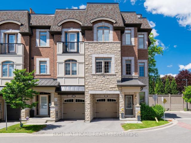 2 Queen Mary Court, Vaughan | For Sale @ $1,095,000 | Condos. Ca