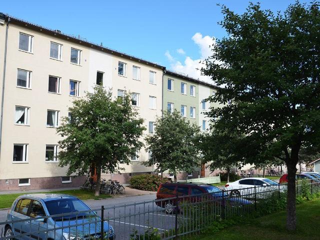 2 rum och kök i Brynäs 55 m² 6 447 kr
