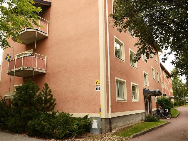 2 rum och kök i Brynäs 56 m² 6 295 kr