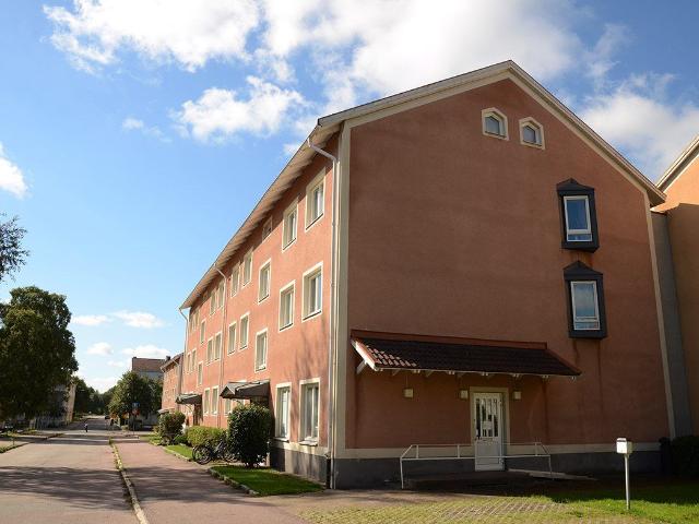 2 rum och kök i Brynäs 56 m² 6 295 kr