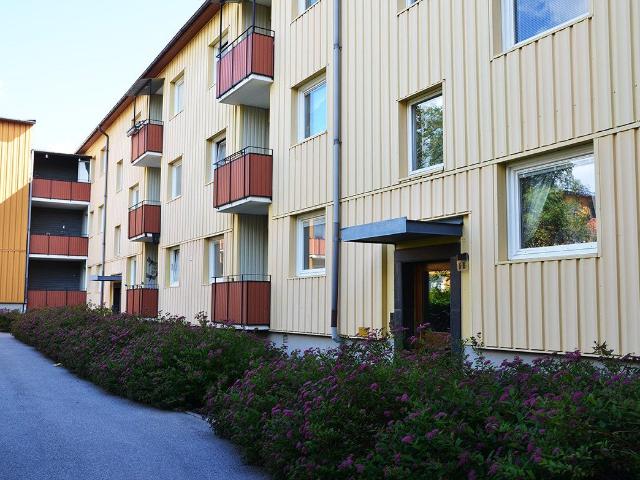 2 rum och kök i Brynäs 58 m² 6 332 kr