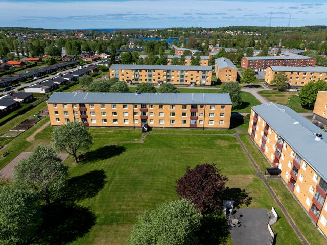 2 rum och kök på Lustigkullevägen 40 B, ledig lägenhet i Motala