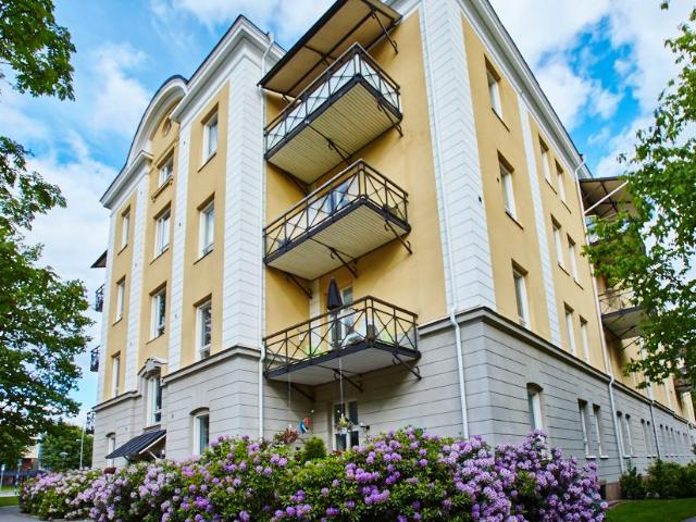 2 rum och kök 56 m² 7 378 kr