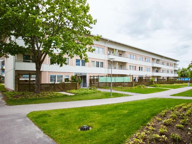 2 rum och kök 71 m² 8 308 kr