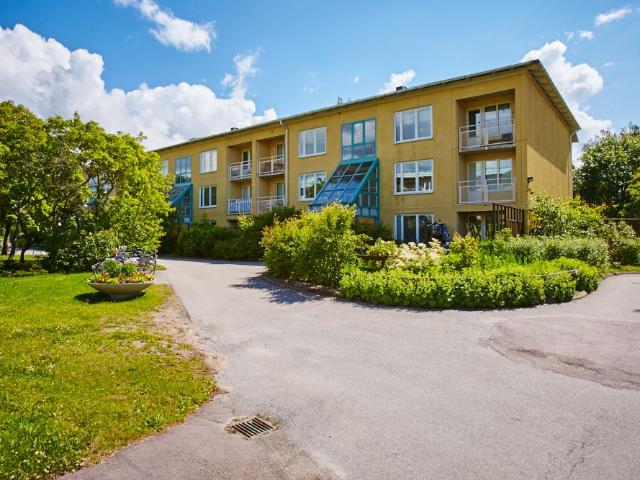 2 rum och kokvrå 45 m² 6 483 kr