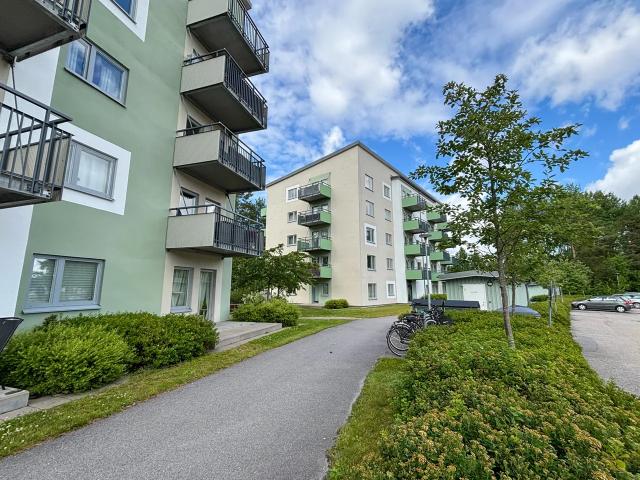 2 rums hus i ÖREBRO 45 m² 7 620 kr