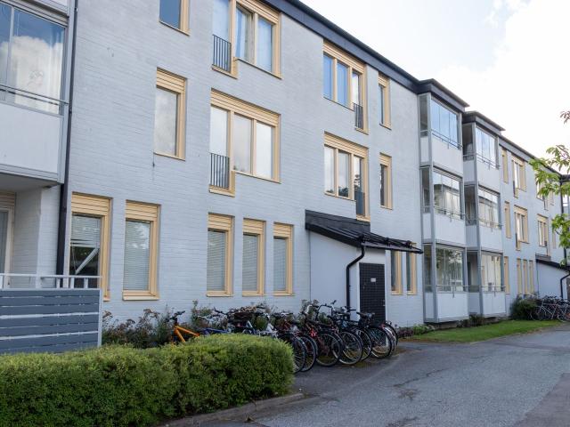 2 rums hus i ÖREBRO 54 m² 5 399 kr