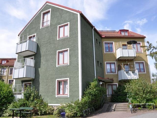 2 rums hus i ÖREBRO 57 m² 7 738 kr