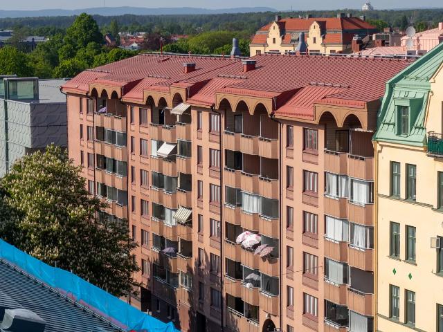 2 rums hus i ÖREBRO 59 m² 8 982 kr