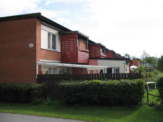 2 rums hus i ÖREBRO 65 m² 6 115 kr