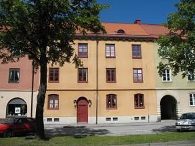 2 rums hus i ÖREBRO 60 m² 7 819 kr