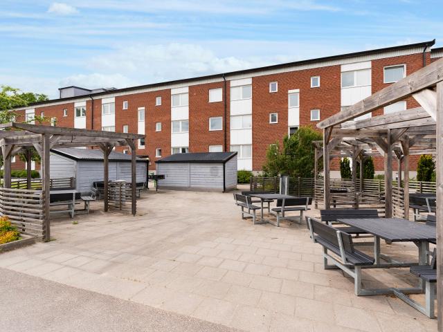 2 rums lägenhet i TROLLHÄTTAN 63 m² 7 185 kr