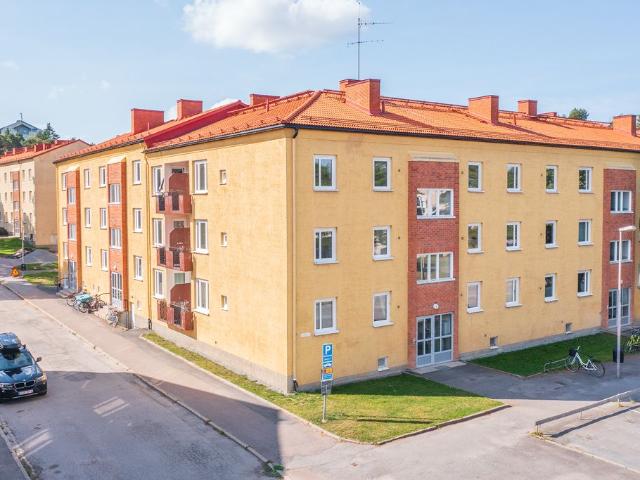 2 rums lägenhet i Eskilstuna 56 m² 6 377 kr