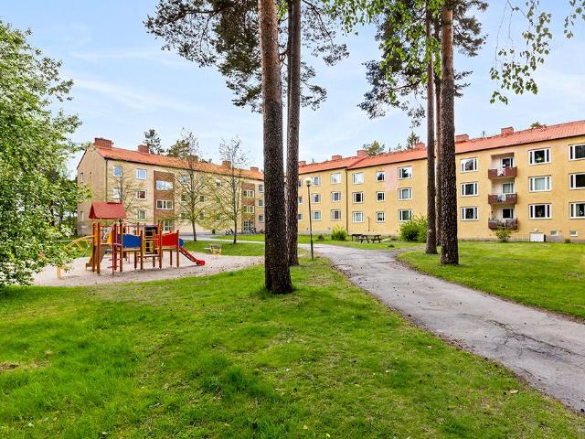 2 rums lägenhet i Eskilstuna 56 m² 7 645 kr