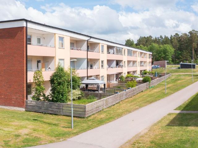 2 rums lägenhet i Eskilstuna 62 m² 8 370 kr