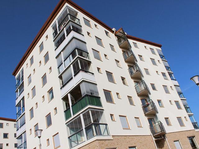 2 rums lägenhet i KARLSBORG 68 m² 9 240 kr