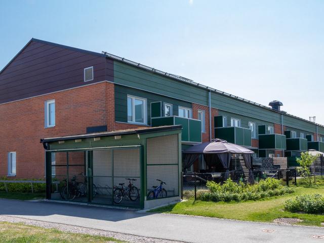 2 rums lägenhet i ÖREBRO 65 m² 8 518 kr