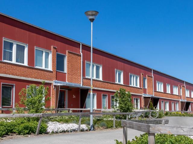 2 rums lägenhet i ÖREBRO 65 m² 8 736 kr