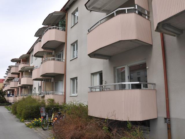 2 rums lägenhet i ÖREBRO 73 m² 8 473 kr