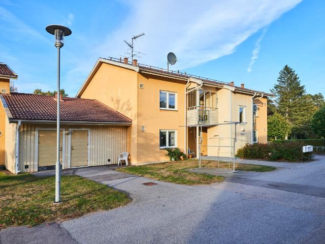 2 rums lägenhet i Rödeby 64 m² 8 010 kr