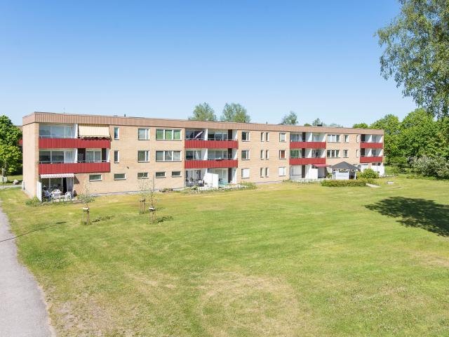 2 rums lägenhet i SKUTSKÄR 61 m² 5 812 kr