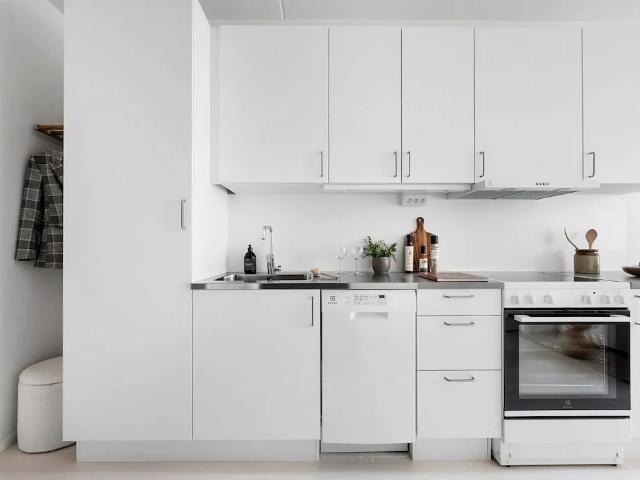 2 rums lägenhet i Stockholm 31 m² 10 878 kr