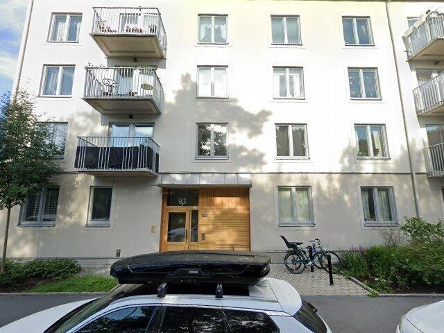 2 rums lägenhet i Stockholm 39 m² 9 322 kr