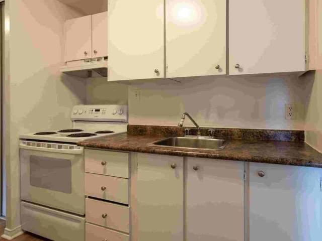 2 Radisson 1 Bedroom Apartment for Rent at 2 Rue Radisson, Gatineau, QC J8Z 1T5 Hull/Quartier de I'Oree du Parc