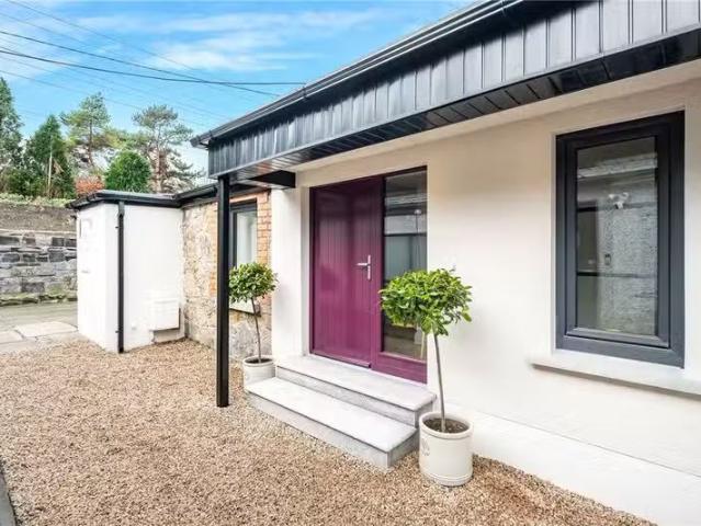 2 Railway Cottages, Ballsbridge, Dublin 4
