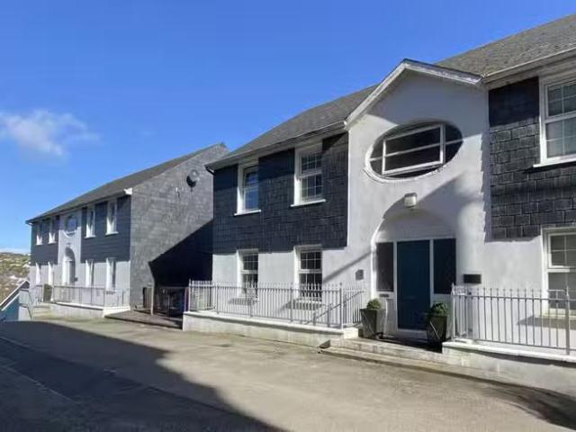 2 Rampart Manor, Kinsale, County Cork, P17 W280