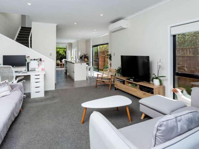 2 Rarahu Road, Hobsonville, Waitakere City