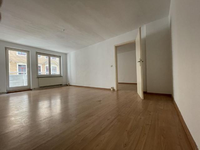 2 Raumwohnung mit Balkon in belebter Dresdner Neustadt zu vermieten!