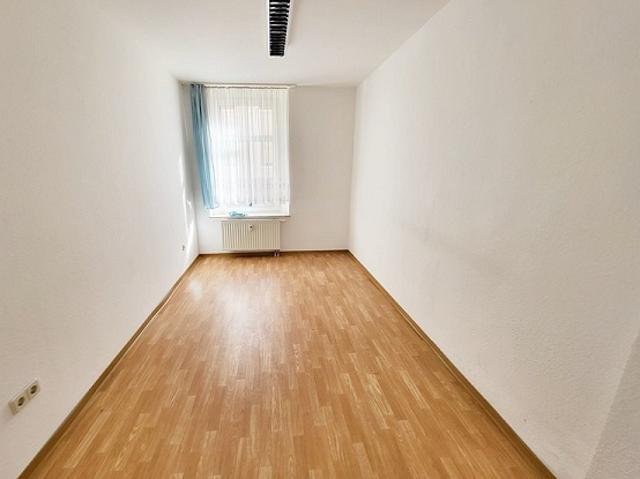 Altengerechte 2 Raum Dachgeschoß Wohnung mit Lift