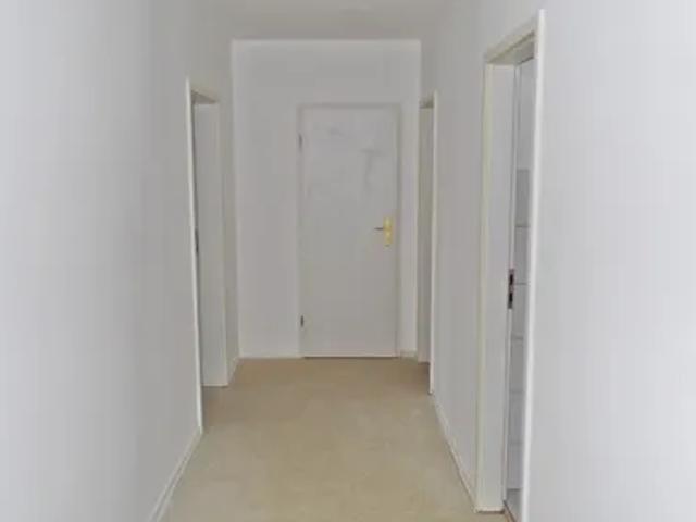 2 Raum DG Wohnung zu vermieten