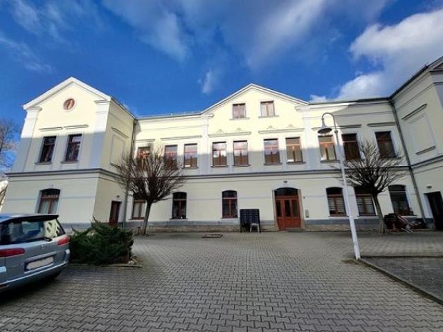 2 Raum Wohnung Erdgeschoßwohnung mit EBK und Kreuzgewölbe