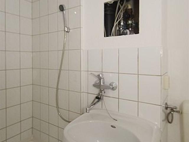 2 Raum Wohnung Plutostraße 4